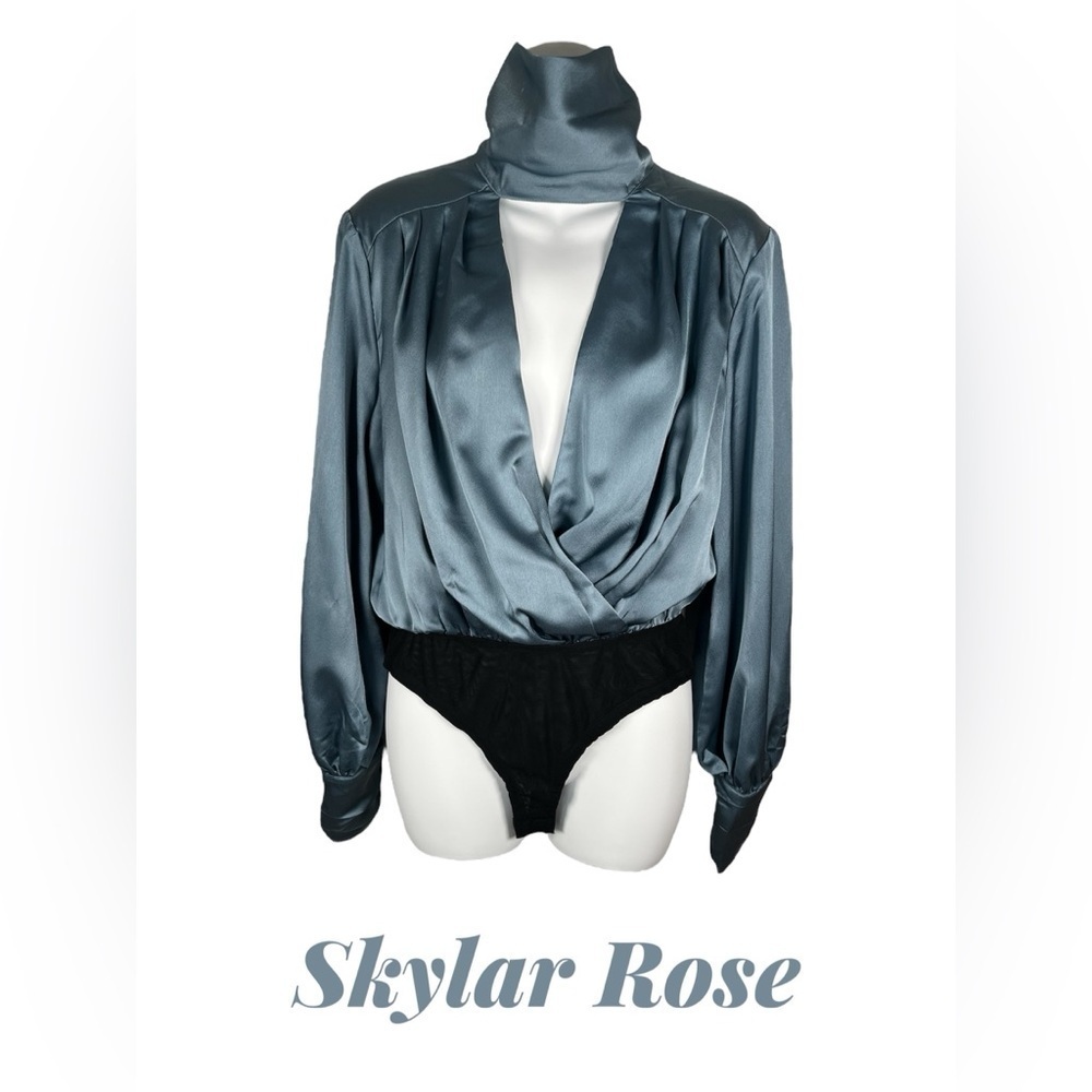 Skylar Rose | Deep V Turtleneck Bodysuit | NWT!